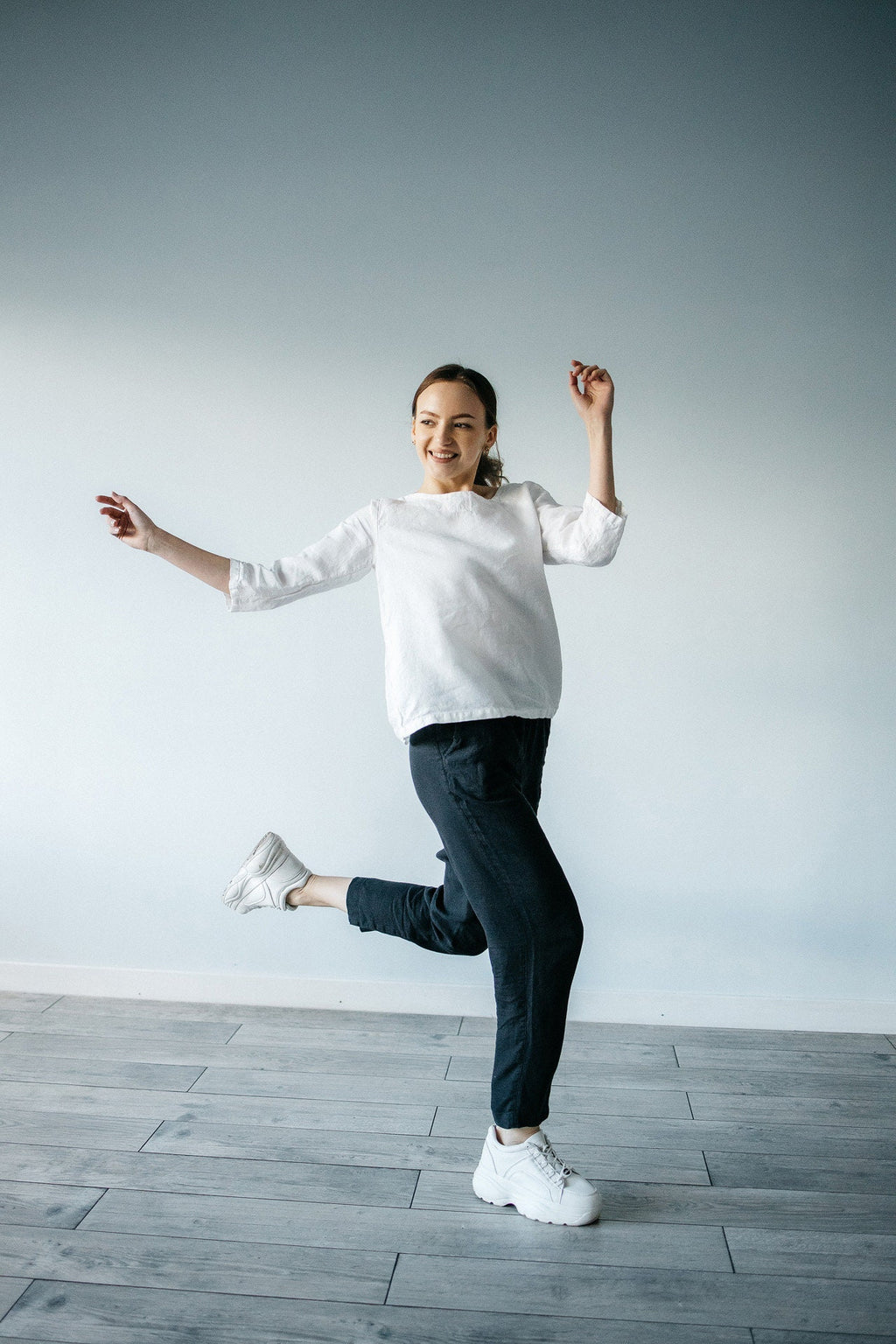 White Linen Tee Shirt Women: 3/4 Sleeve Summer Top
