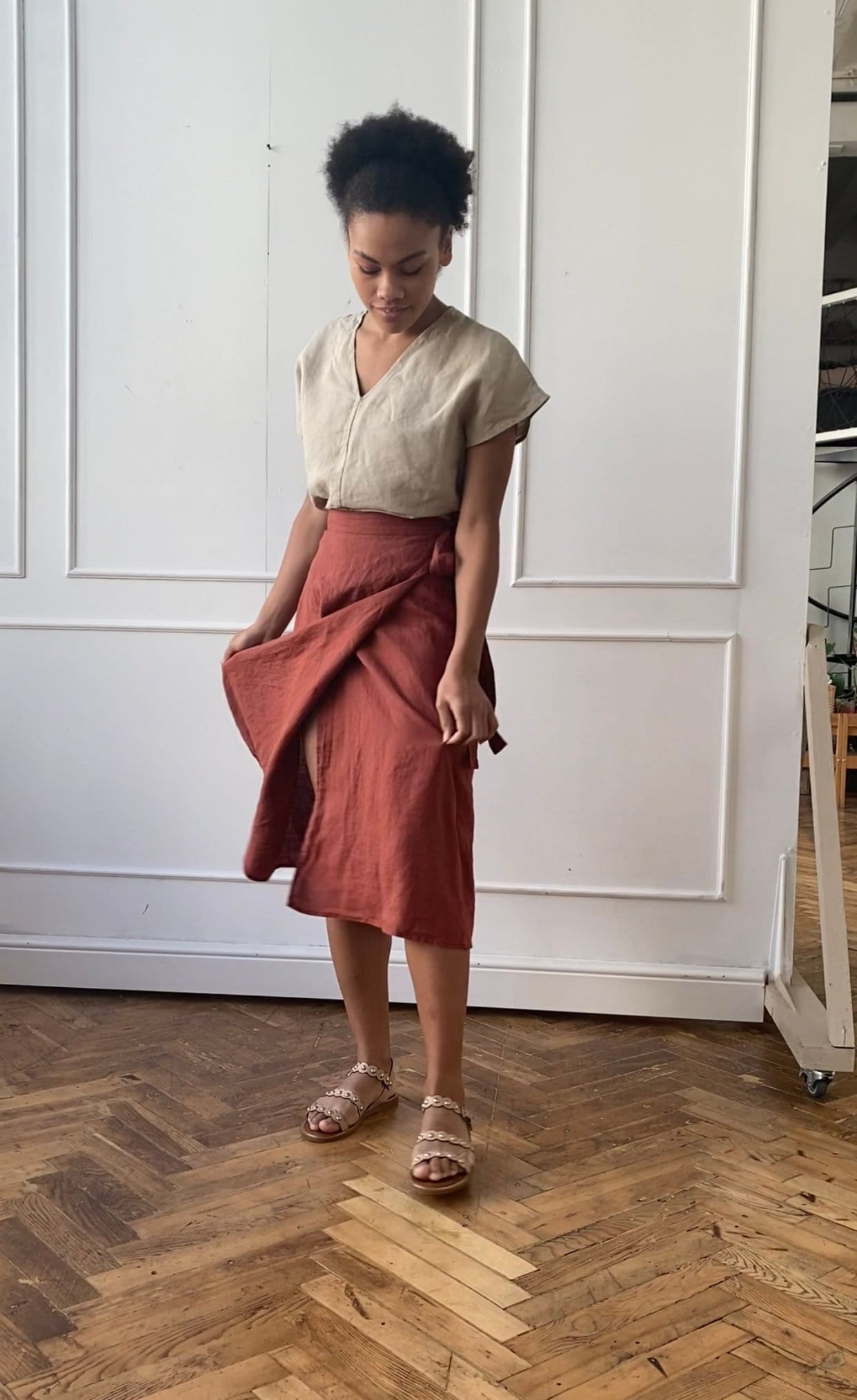 Linen wrap skirt with side tie. A-line skirt