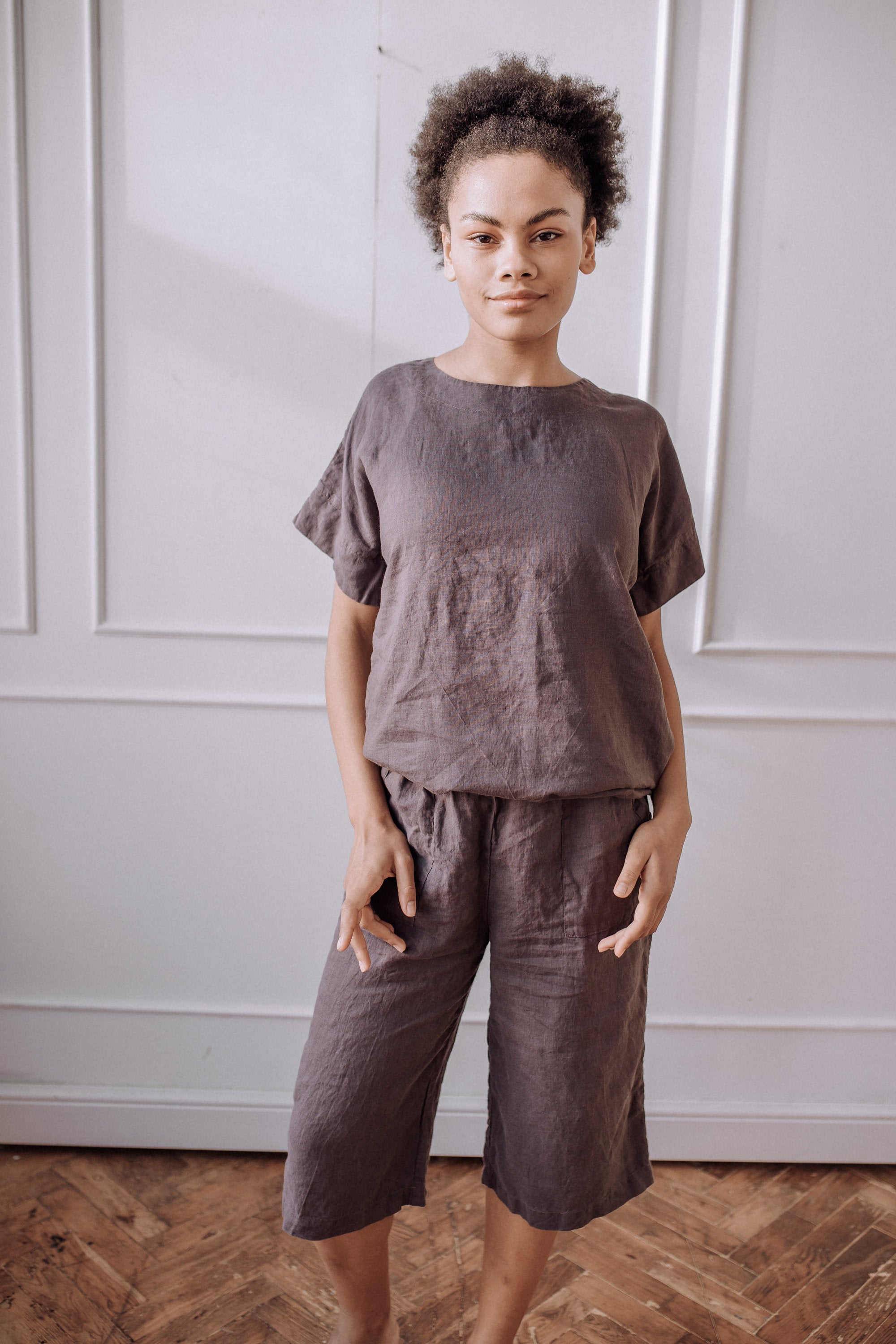 Linen Pajama Set: Women's Cropped Pants & Short Sleeve Tee