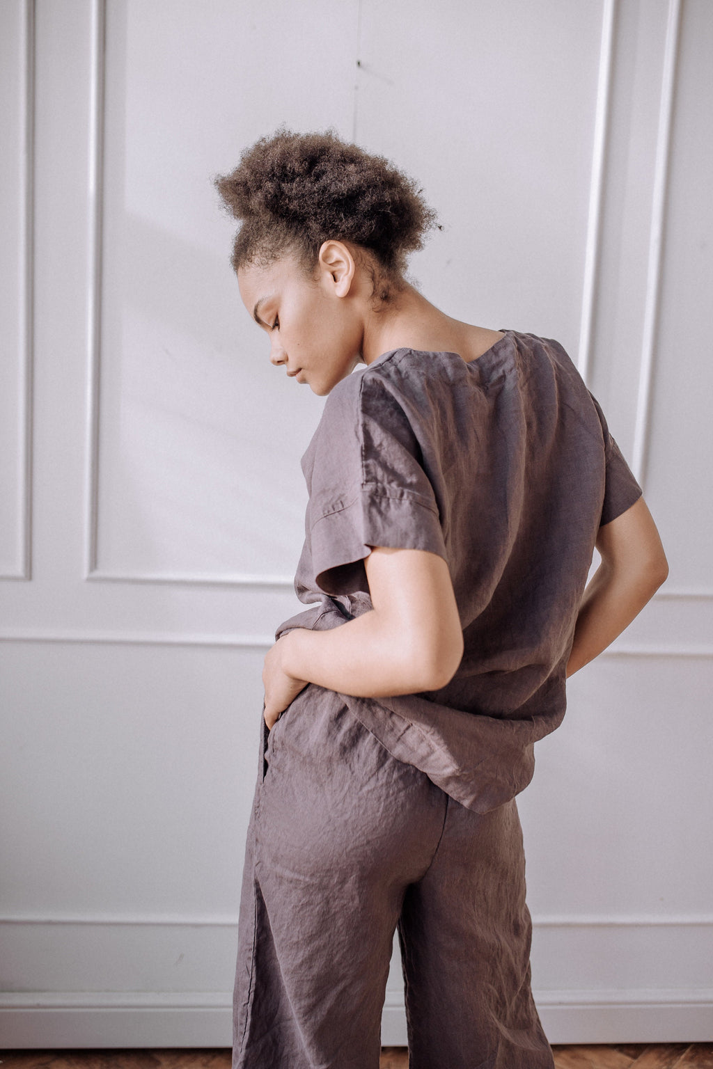 Linen Pajama Set: Women's Cropped Pants & Short Sleeve Tee