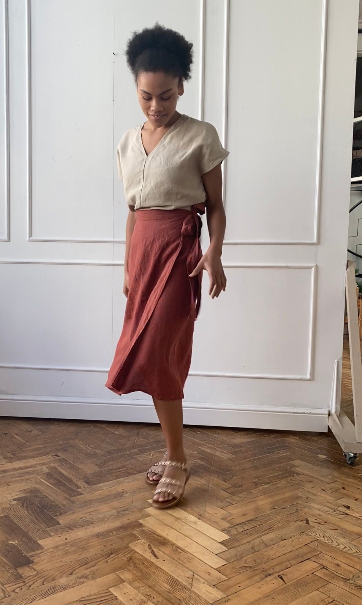Linen wrap skirt with side tie. A-line skirt